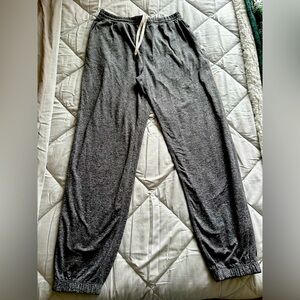 Vuori Women’s Boyfriend Jogger Small Heather Grey